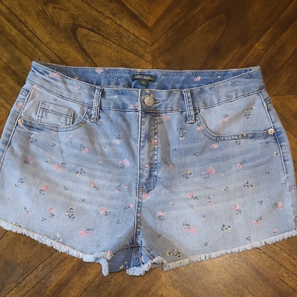 Wild Fable Light Blue Floral Jean Shorts